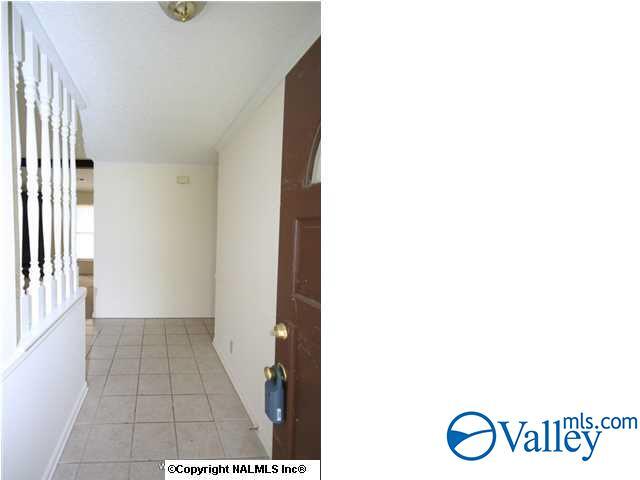 Building Photo - 1503 Cobblestone Cir SE