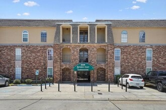 Building Photo - 3320 N Arnoult Rd