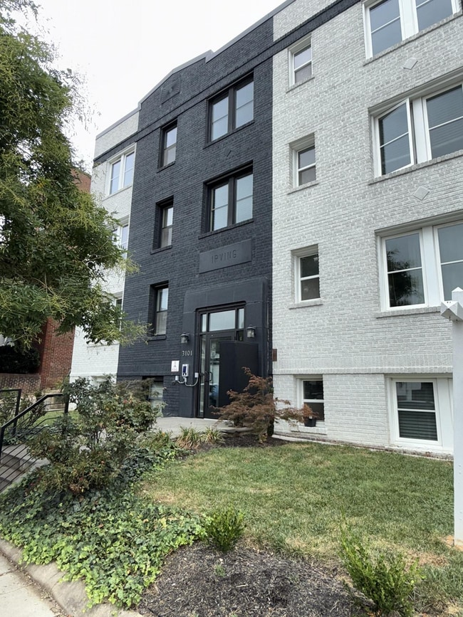 Building Photo - 3101 Sherman Ave NW