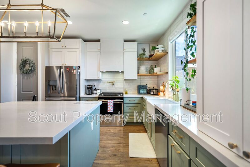 Foto principal - 38496 Windingwalk Dr