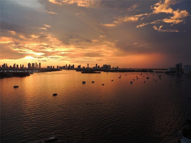 Foto del edificio - 1000 West Ave