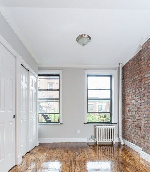 Foto del edificio - 380 E 10th St