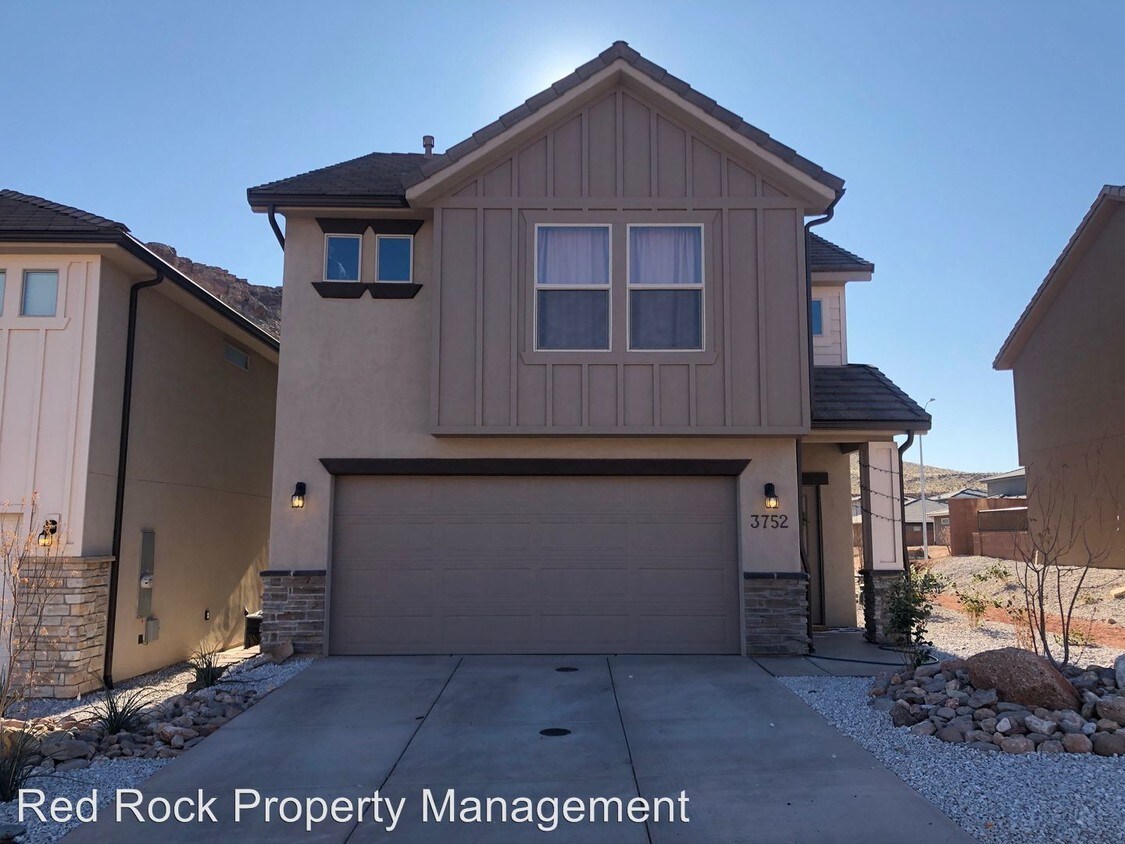 4 br, 2.5 bath House 3752 E Nova Lane House Rental in Saint