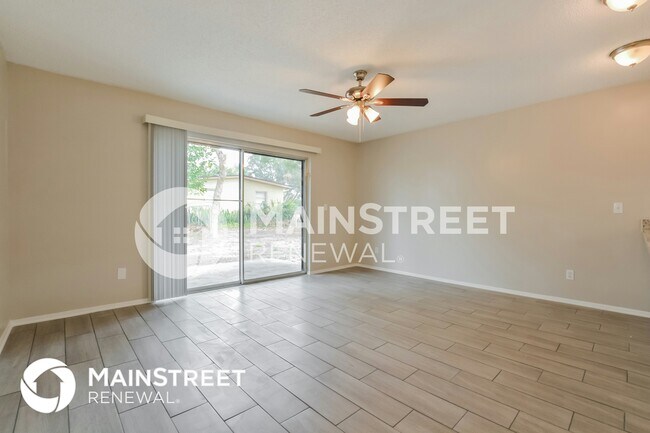 Foto del edificio - 908 E Normandy Blvd