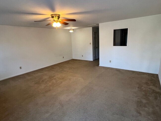 Building Photo - ONE LEVEL LIVING at Stonebridge Landing in Western Branch!