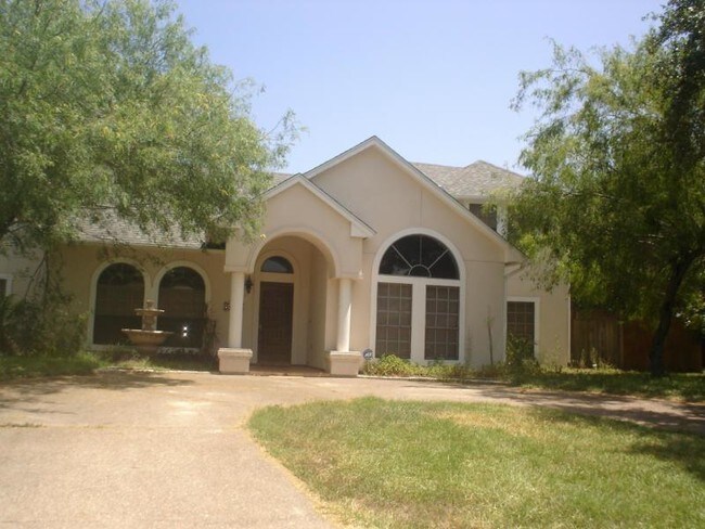 Foto del edificio - 7030 Ashdown Dr