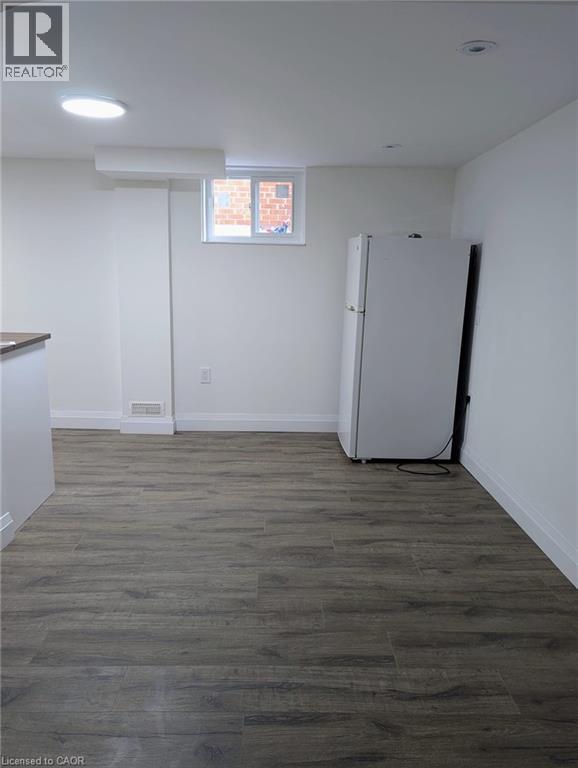 Building Photo - 174 Linden Ave