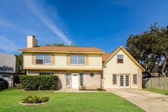 Building Photo - 7307 Park W Dr