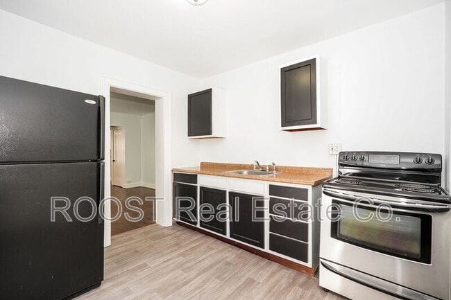 Building Photo - 1185 S 22nd St