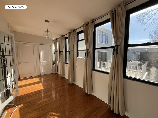 Foto del edificio - 1605 11th Ave