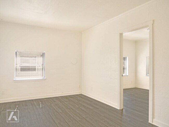 Foto del edificio - 1423 Miller Ave