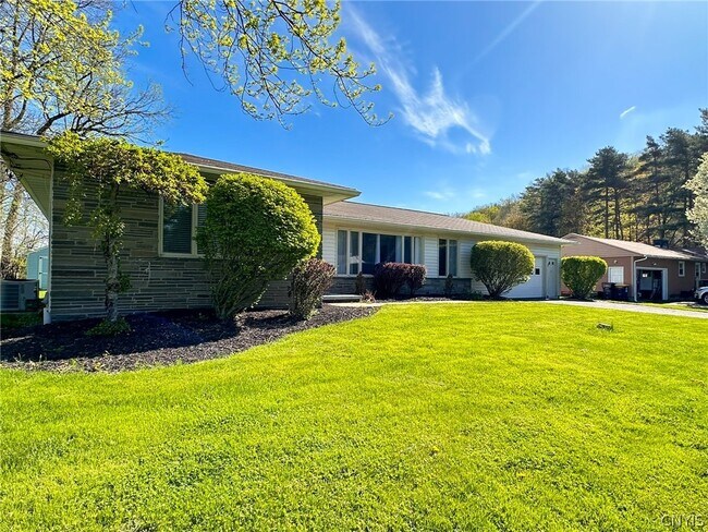 Building Photo - 14 Wheatley Cir