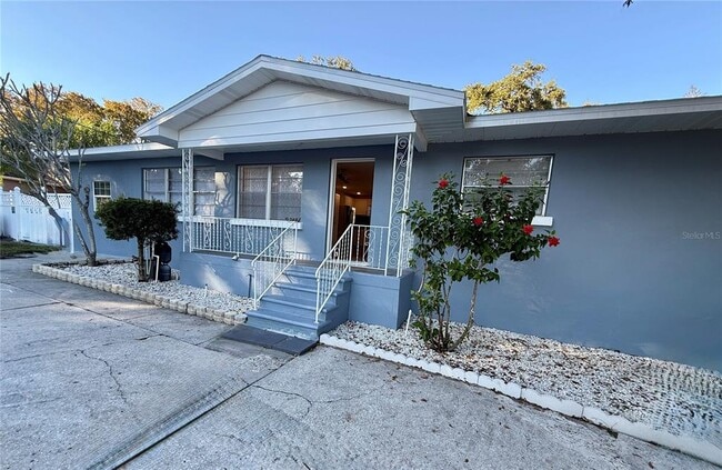 Foto del edificio - 748 Parkview Pl