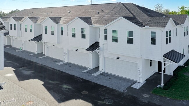 Malena Park - Brand New Townhouse Availabl... - Malena Park - Brand New Townhouse Availabl...