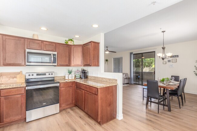Foto del edificio - 15252 N 100th St