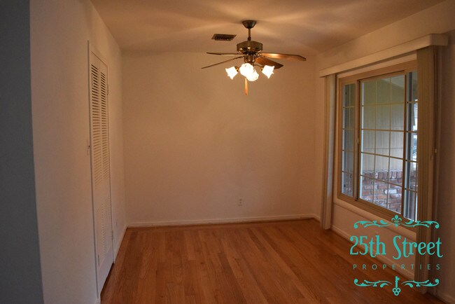 Building Photo - 5611 Monalee Ave