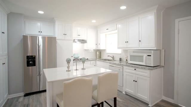 Building Photo - 5803 Trio Ln