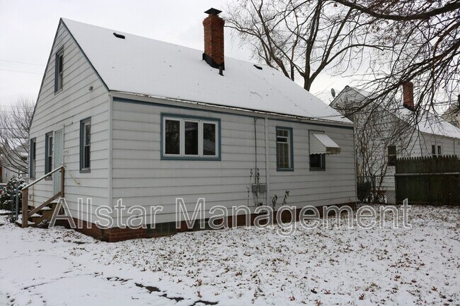 Foto del edificio - 740 E 254th St