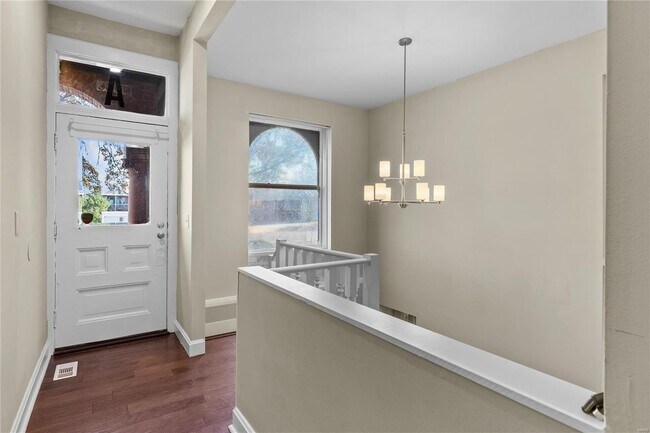 Building Photo - 3307 S Jefferson Ave