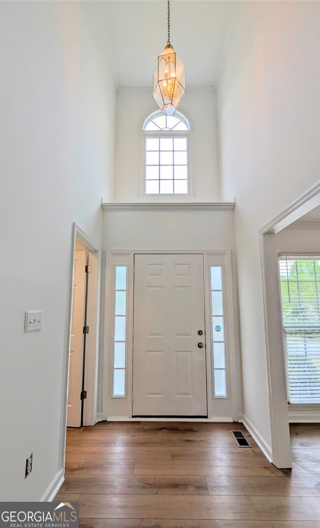 Building Photo - 253 Hampton Park Dr