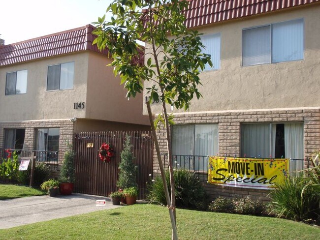 Entrance - 1145 Thompson Ave