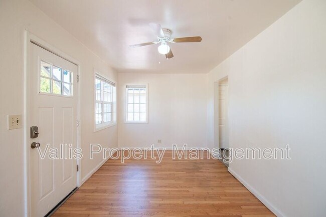 Foto del edificio - 526 19th St NE