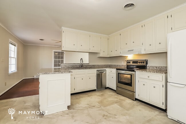 Foto del edificio - 3413 Langdale Dr