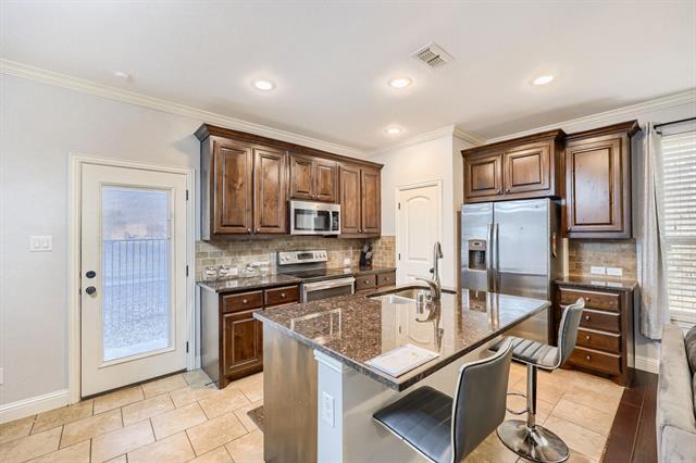 Foto del edificio - 5035 Venecia Way