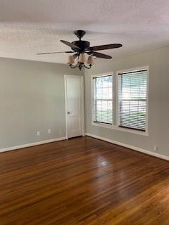 Building Photo - 7639 El Rancho St