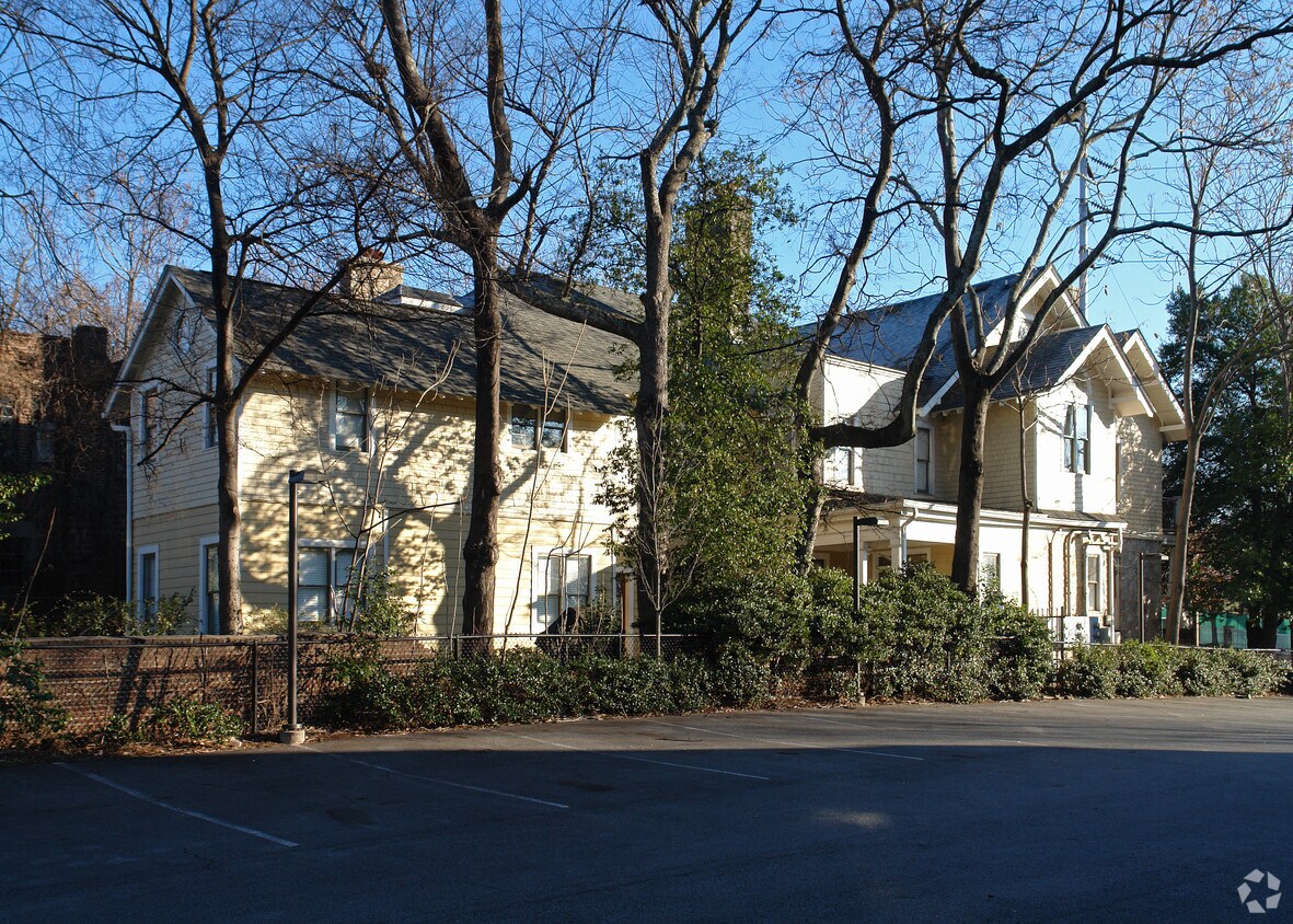 Building Photo - 1198 Piedmont Ave NE