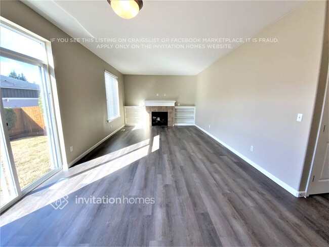 Building Photo - 1524 Bedstone Dr SE