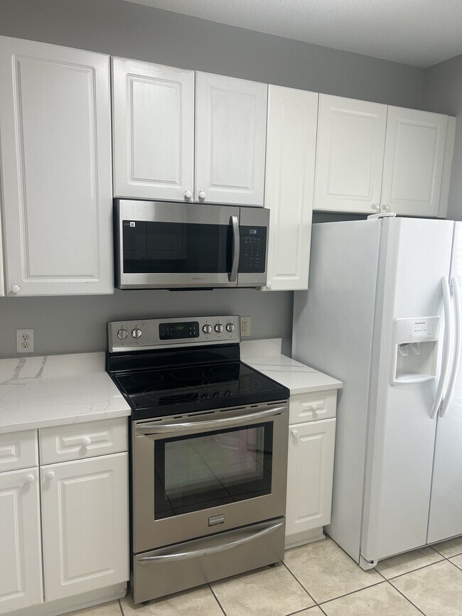 Foto del edificio - 2208 Castle Pines Dr
