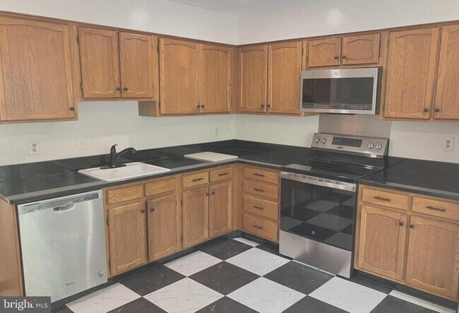 Foto del edificio - 10195 Valentino Dr