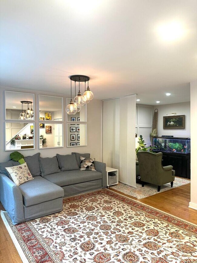 Foto del edificio - 1609 W Sunnyside Ave