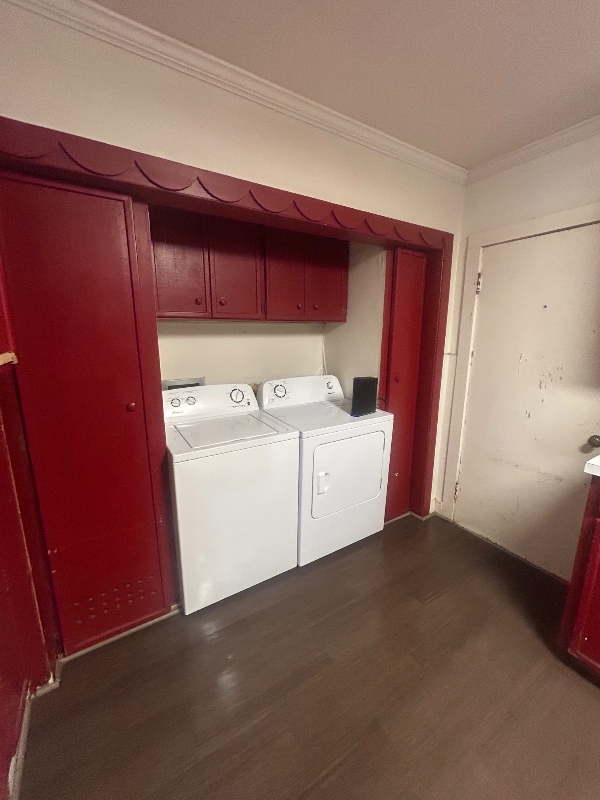 Building Photo - 126 Aston Ave