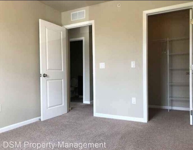 Second Bedroom - 6961 Daniel Defoe Dr