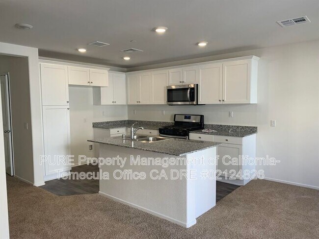 Building Photo - 28421 Oriole Way