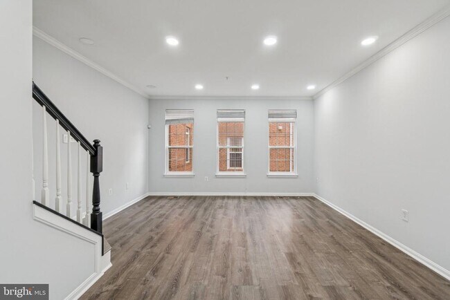 Foto del edificio - 5611 Hartfield Ave