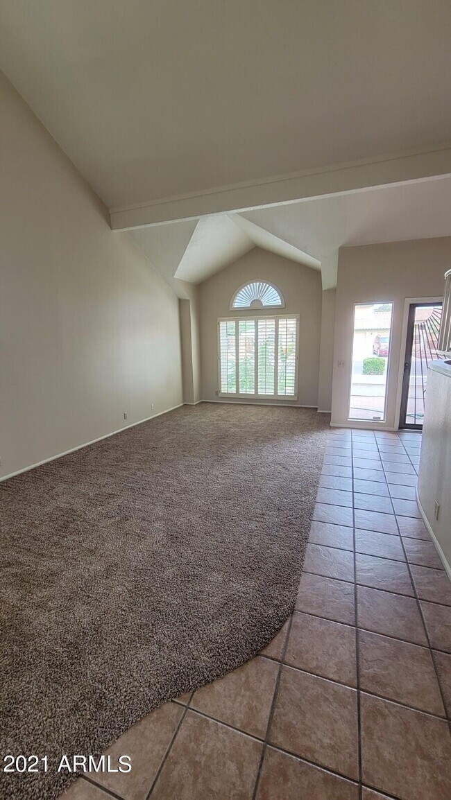 Foto del edificio - 7233 W Corrine Dr