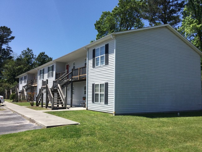 Building Photo - Cedar Commons