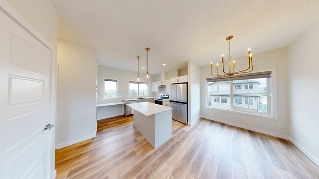 Photo du bâtiment - NEW! 3 bedroom, 2.5 bathroom townhouses fo...