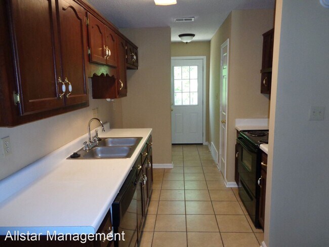 Foto del edificio - 3 br, 2 bath House - 6301 Joy Blvd