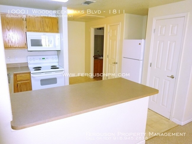 Building Photo - 10001 Woodcreek Oaks Blvd