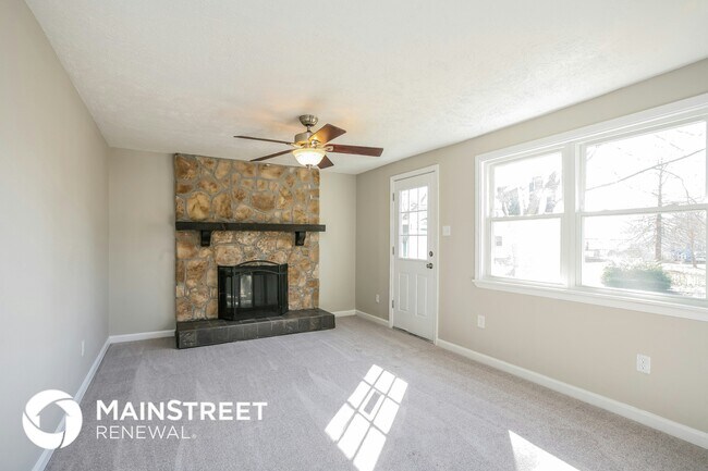 Foto del edificio - 8715 Timberwood Dr
