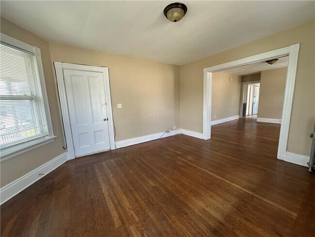 Foto del edificio - 1245 Cranston St