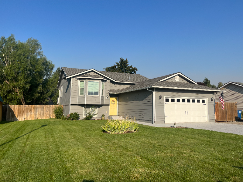 Primary Photo - 1045 N Shannon Ln
