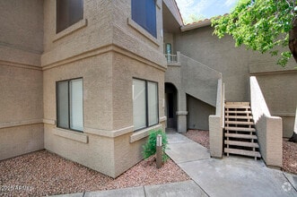 Building Photo - 15252 N 100th St