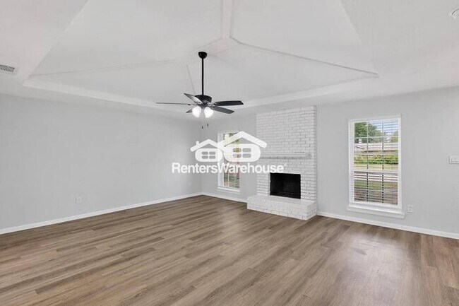 Building Photo - Move In Ready Completely Remodeled 3 Bedroom