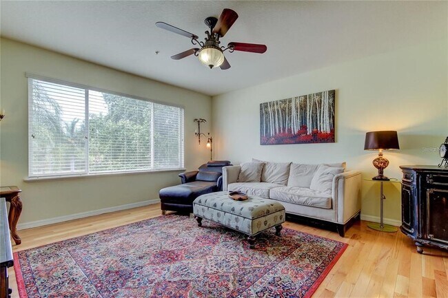 Foto del edificio - 1575 Pinellas Bayway S