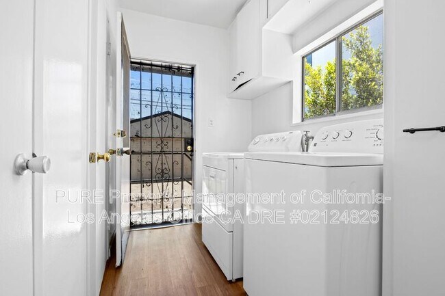 Foto del edificio - 1534 S Hayworth Ave